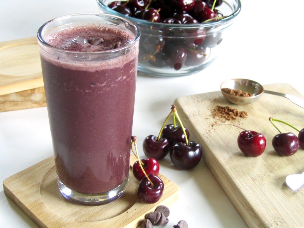 Healthy Chocolate Cherry Smoothie