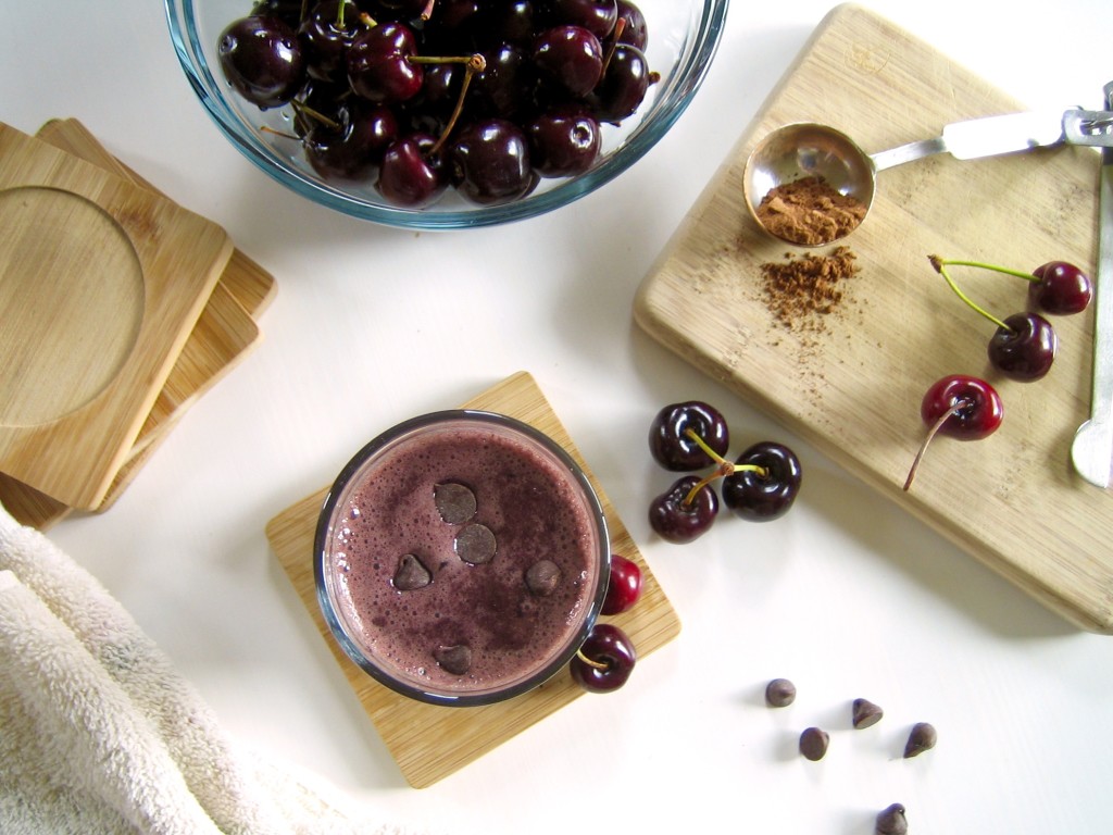 Healthy Chocolate Cherry Smoothie