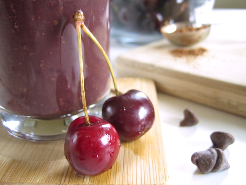 healthy chocolate cherry smoothie recipe